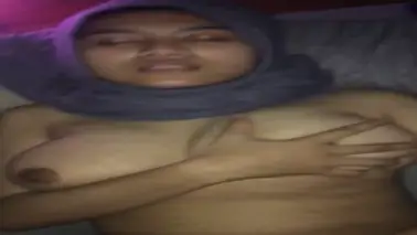 Bokep Indo Jilbab Penikmat Kontol Orang Tua