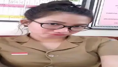 Bokep Indo Karyawan Toko Baju Ditelanjangin Bos